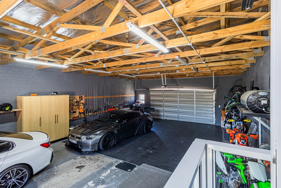 5 Bedroom Property for Sale in Myburgh Park Western Cape